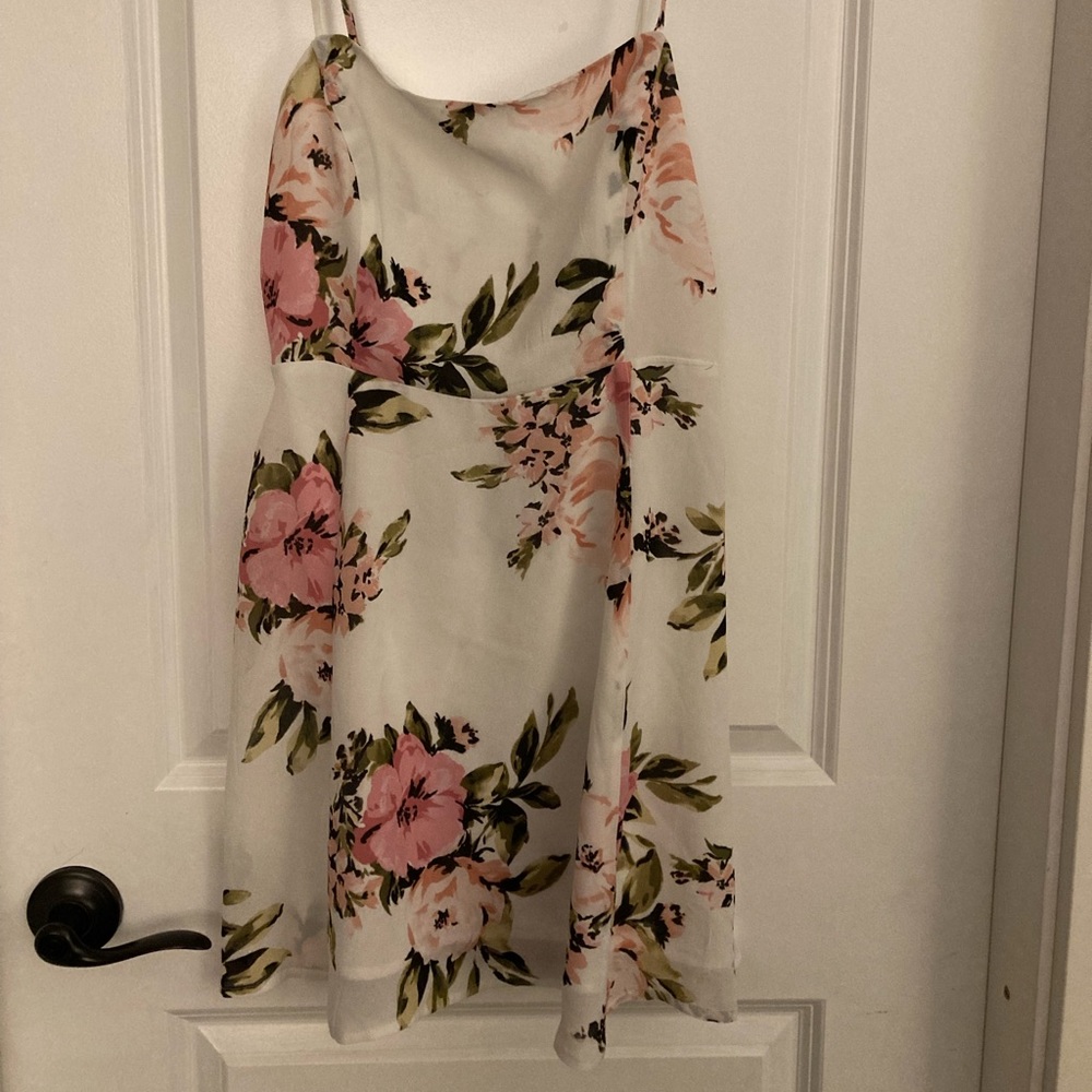 Cute summer dress from Dynamite! Short, relaxed, lightweight!